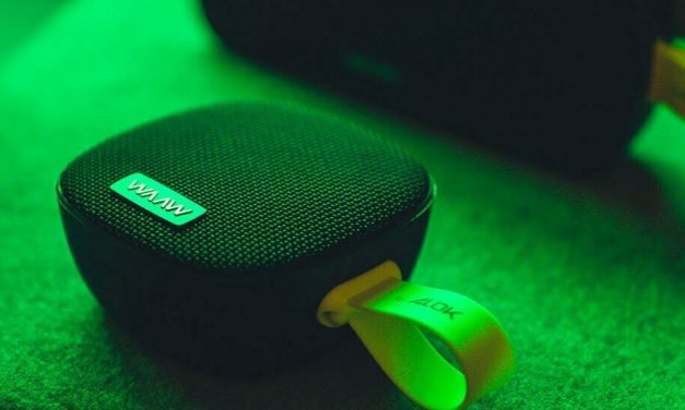 Como saber se a caixa de som está carregada?