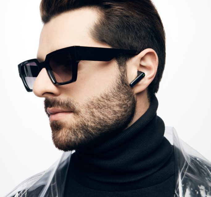 MOB 200 vs MOB 100: descubra o fone TWS ideal