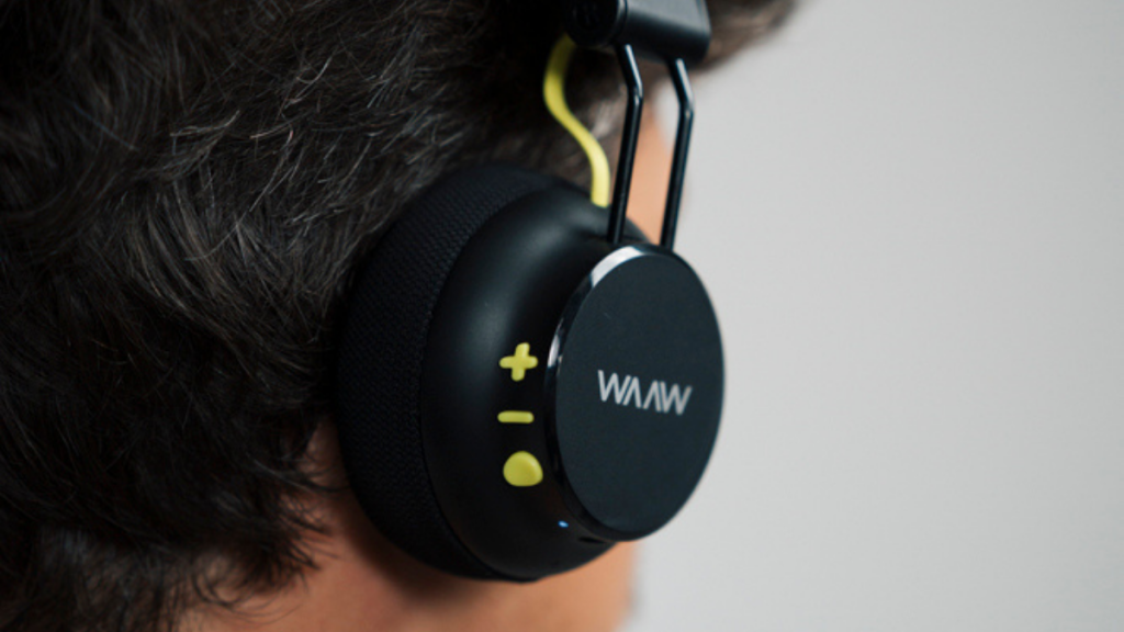 Qual a diferença entre fones supra-auriculares