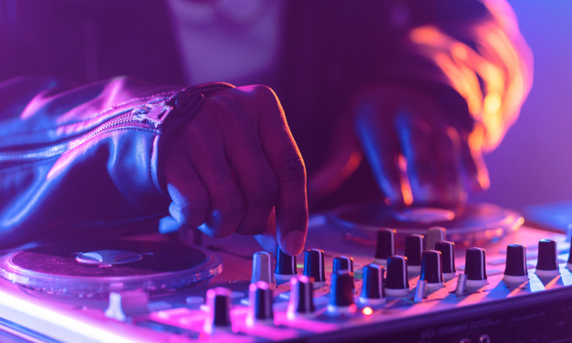 10 DJ’s brasileiros que você precisa conhecer